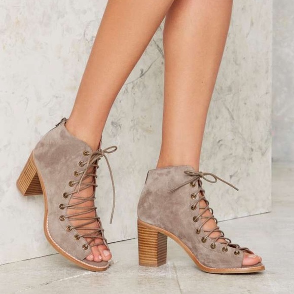 Jeffrey Campbell Shoes - Jeffrey Campbell Cors peep toe booties 6.5